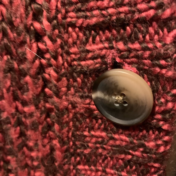 American Eagle Cape Sweater / Poncho - Picture 16 of 16